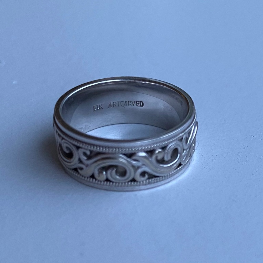 14k wedding ring -Designer - Picture 4 of 6
